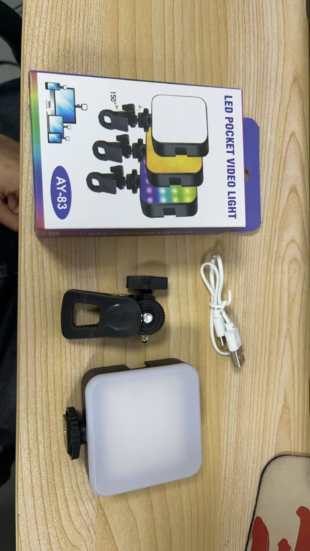 RGB Pocket Light Outdoor Photo - đánh giá và giá Photography Lighting Game